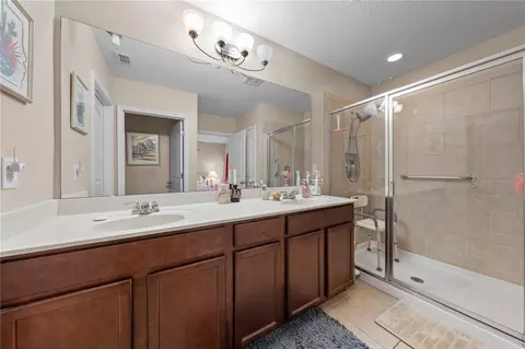 Bath - 4811 Nathan Hale Blvd, Saint Cloud, FL 34769 photo 3 of 4