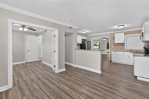 Entry Way - 1330 S Shore Dr, Saint Cloud, FL 34771 photo 2 of 3