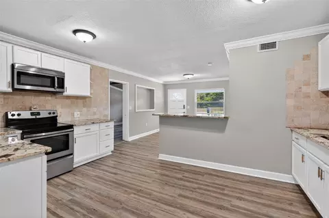 Kitchen - 1330 S Shore Dr, Saint Cloud, FL 34771 photo 3 of 5