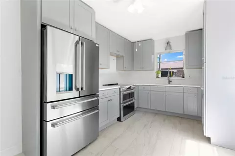 Kitchen - 1801 Eastern Ave, Saint Cloud, FL 34769 photo 2 of 3