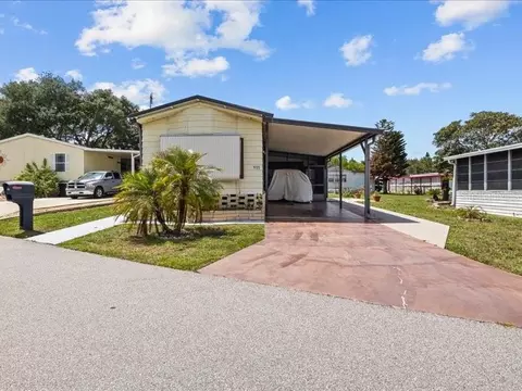 111 Cherrywood Dr, Lake Wales, FL 33898