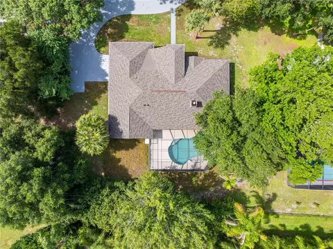 View/Area - 2082 Camelot Blvd, Saint Cloud, FL 34772 photo 10 of 13