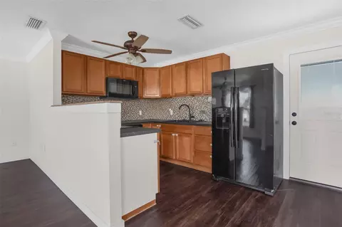 Kitchen - 706 Jersey Ave, Saint Cloud, FL 34769 photo 1 of 2