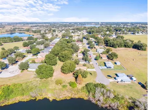 Lake Shore Drive, Haines City, FL 33844