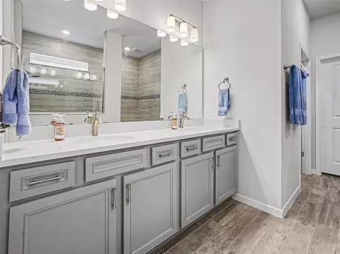 Bath - 6261 Citrus Grove Ct, Saint Cloud, FL 34771 photo 2 of 3