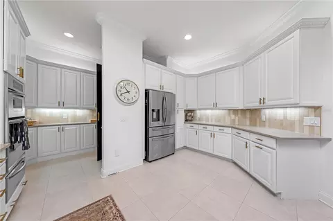 Kitchen - 3358 Cat Brier Trl, Harmony, FL 34773 photo 6 of 9