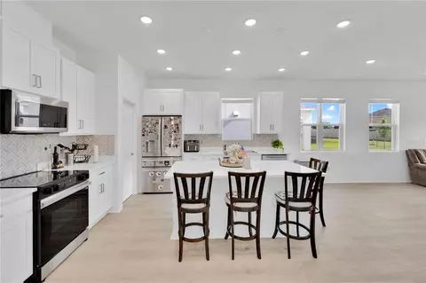 Kitchen - 1924 Columbus Path, Saint Cloud, FL 34771 photo 1 of 3