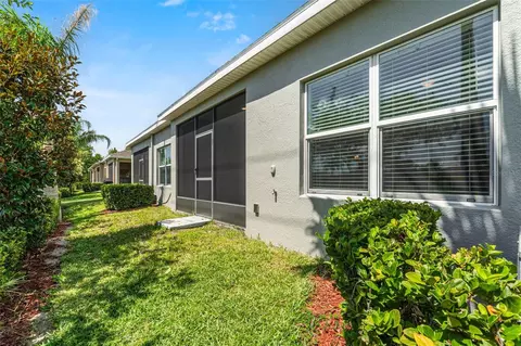 Exterior - 2825 Attwater Loop, Winter Haven, FL 33884 photo 8 of 9