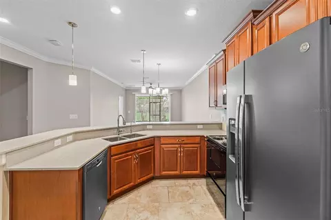 Kitchen - 2825 Attwater Loop, Winter Haven, FL 33884 photo 2 of 7