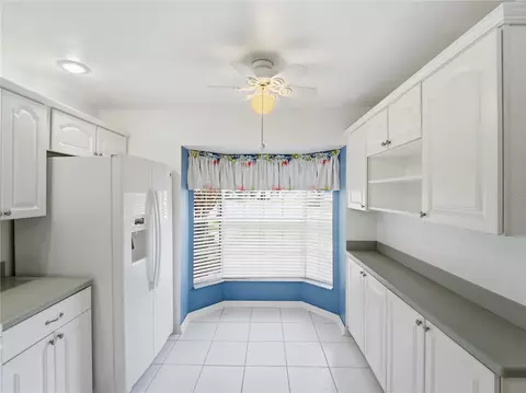 Kitchen - 914 Michigan Ave, Saint Cloud, FL 34769 photo 2 of 3