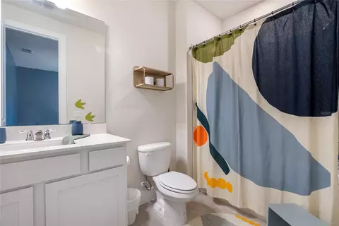 Bath - 1634 Groveline Rd, Saint Cloud, FL 34771 photo 3 of 3