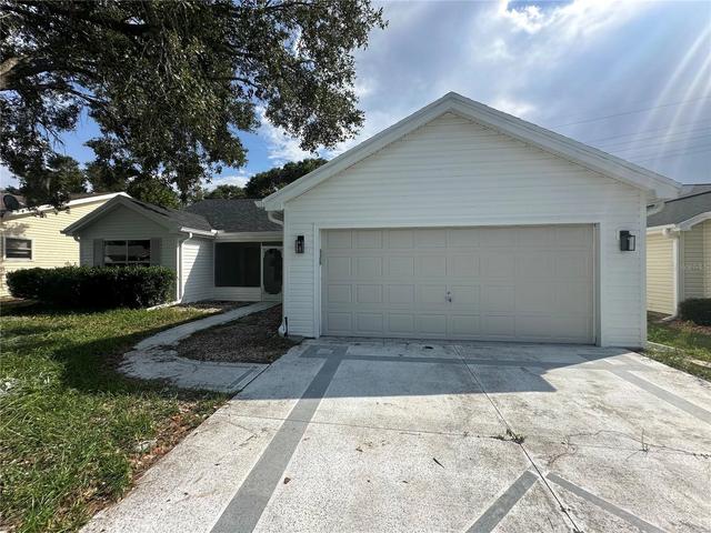 518 San Pedro Dr, Lady Lake, FL 32159