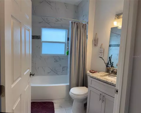 Bath - 2916 Canoe Cir, Saint Cloud, FL 34772 photo 1 of 3