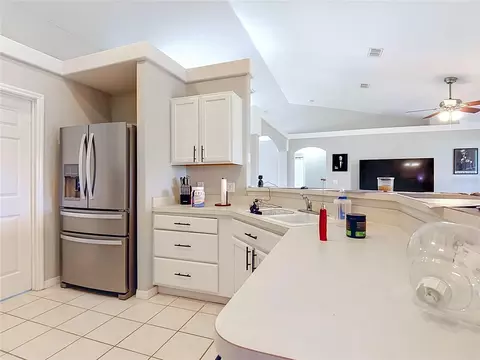 Kitchen - 3600 Yellow Bird Ct, Saint Cloud, FL 34772 photo 3 of 4