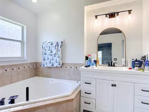 Bath - 3600 Yellow Bird Ct, Saint Cloud, FL 34772 photo 1 of 4
