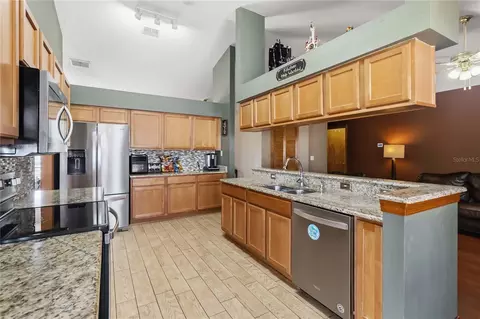 2207 Deata Ct, Saint Cloud, FL 34772 photo 11