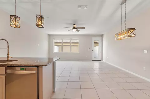 5046 Walker St, Saint Cloud, FL 34771 photo 8