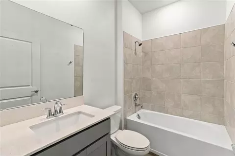 Bath - 6459 Pine Fork Aly, Saint Cloud, FL 34771 photo 1 of 2