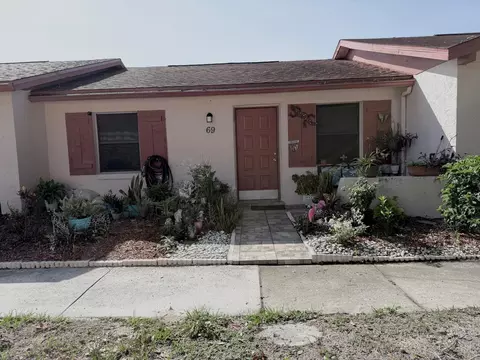69 S Marbrisa Way, Kissimmee, FL 34743