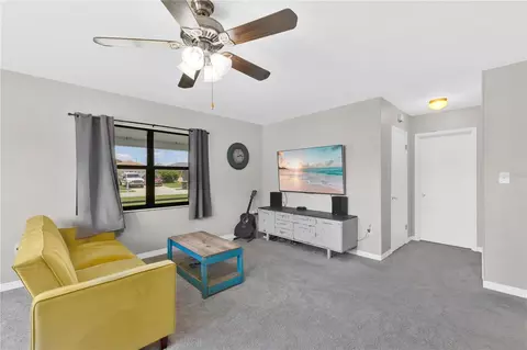 233 Missouri Ave, Saint Cloud, FL 34769 photo 6