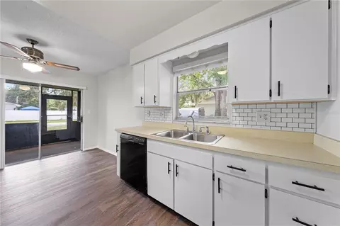 Kitchen - 1501 Virginia Ave, Saint Cloud, FL 34769 photo 6 of 6