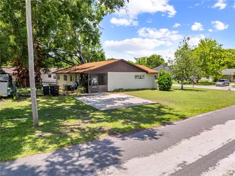 Exterior - 1501 Virginia Ave, Saint Cloud, FL 34769 photo 11 of 12