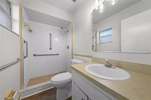 Bath - 1501 Virginia Ave, Saint Cloud, FL 34769 photo 2 of 2