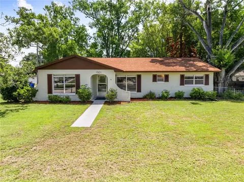 Exterior - 1501 Virginia Ave, Saint Cloud, FL 34769 photo 8 of 12