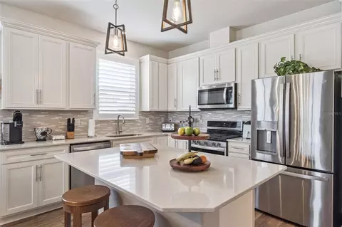Kitchen - 2732 Cherry Blossom Loop, Saint Cloud, FL 34771 photo 5 of 5