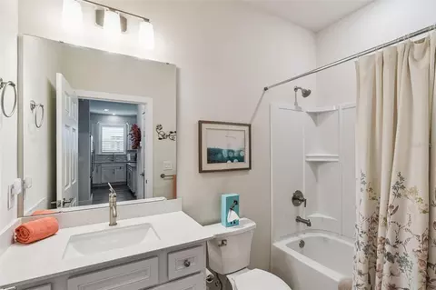 Bath - 2732 Cherry Blossom Loop, Saint Cloud, FL 34771 photo 1 of 2