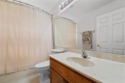 Bath - 4303 Sioux Ct, Saint Cloud, FL 34772 photo 1 of 3