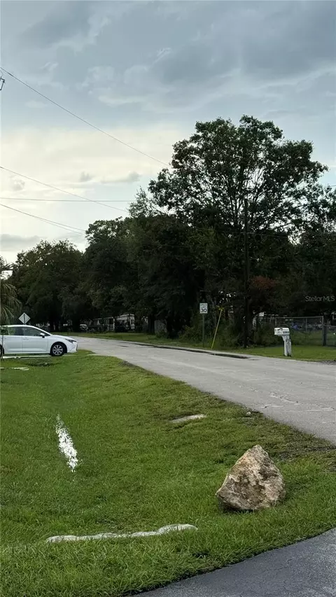 5585 Lake Lizzie Dr, Saint Cloud, FL 34771 photo 6