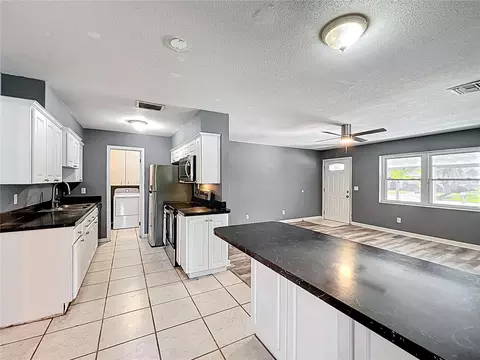 Kitchen - 2543 Hathaway Dr, Cocoa, FL 32926 photo 6 of 7