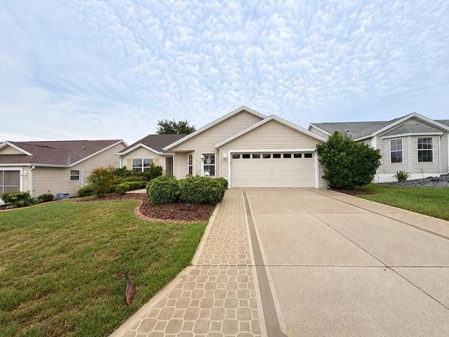 2251 Edmonton Pl, The Villages, FL 32162