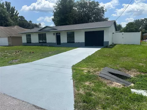 113 Teak Loop, Ocala, FL 34472 photo 2