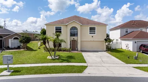 2121 Blackstone Landing Dr, Kissimmee, FL 34758