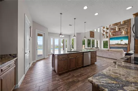 Kitchen - 4664 Hickory Tree Ln, Saint Cloud, FL 34772 photo 5 of 11