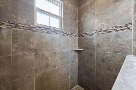 Bath - 4664 Hickory Tree Ln, Saint Cloud, FL 34772 photo 3 of 8