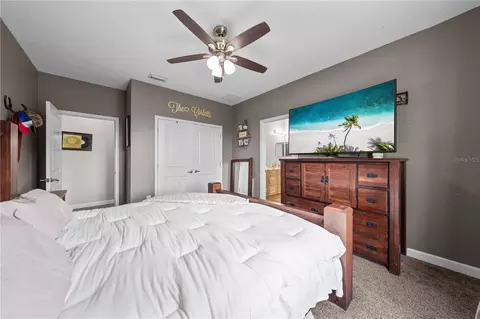 Bedroom - 4664 Hickory Tree Ln, Saint Cloud, FL 34772 photo 4 of 6