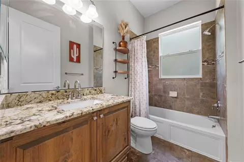 Bath - 4664 Hickory Tree Ln, Saint Cloud, FL 34772 photo 1 of 8