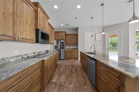 Kitchen - 4664 Hickory Tree Ln, Saint Cloud, FL 34772 photo 3 of 11