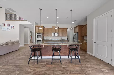Kitchen - 4664 Hickory Tree Ln, Saint Cloud, FL 34772 photo 9 of 11