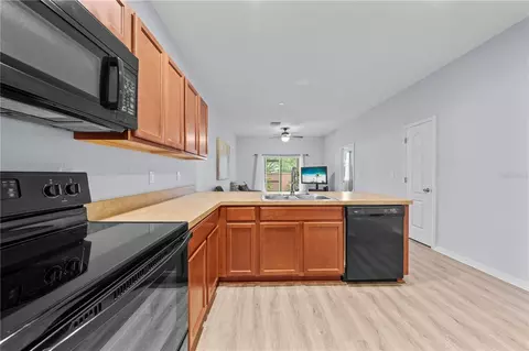 Kitchen - 1779 Barton Towne Cir, Saint Cloud, FL 34769 photo 2 of 5