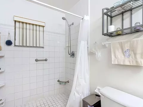Bath - 3401 Celena Cir, Saint Cloud, FL 34769 photo 1 of 2