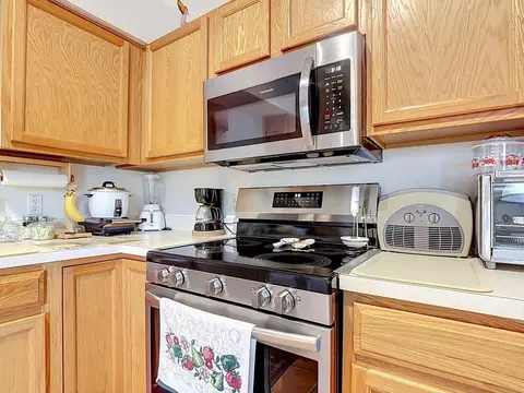 Kitchen - 3401 Celena Cir, Saint Cloud, FL 34769 photo 2 of 4