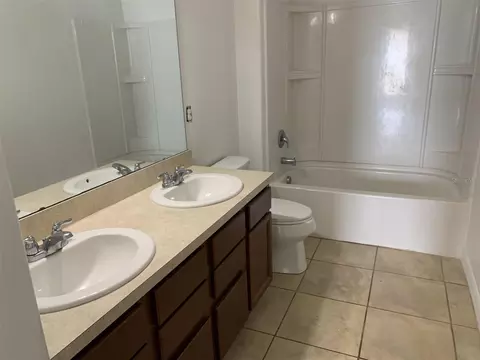 Bath - 3966 Baja Dr, Saint Cloud, FL 34772 photo 3 of 3