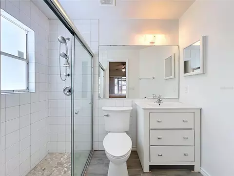 Bath - 9415 Daney St, Gotha, FL 34734 photo 1 of 4