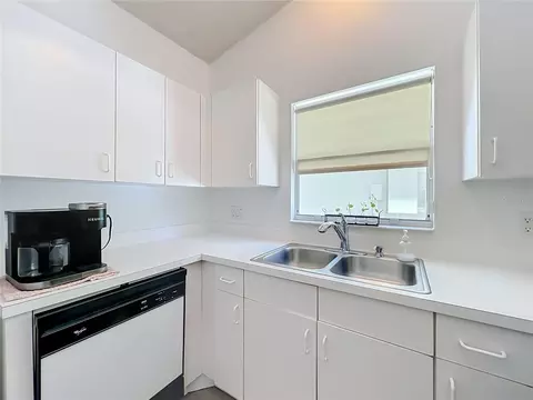 Kitchen - 9415 Daney St, Gotha, FL 34734 photo 4 of 5