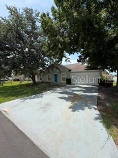 527 Kilimanjaro Dr, Kissimmee, FL 34758