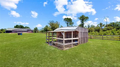 Exterior - 12150 Skyview Ln, Clermont, FL 34715 photo 8 of 9